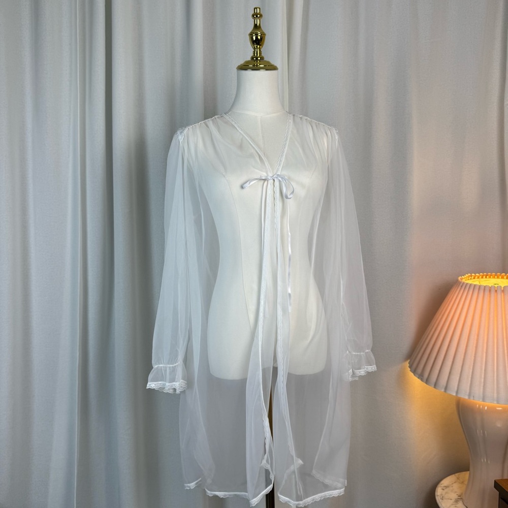 NWT Sears Sheer Peignoir Robe with Lace and Satin size Small